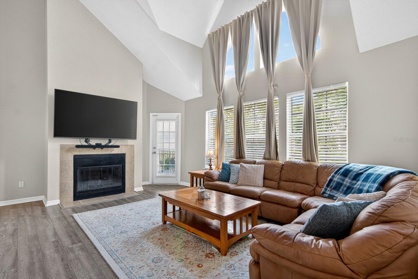 Photo 5 of 3305 HAVILAND CT #301