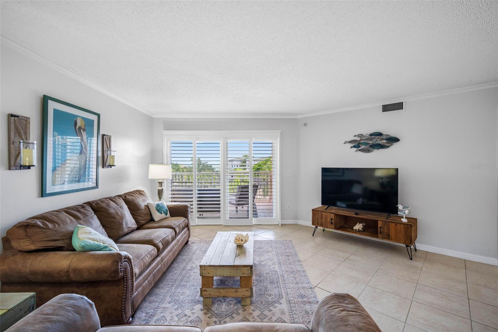 Photo 3 of 18400 GULF BLVD #1301