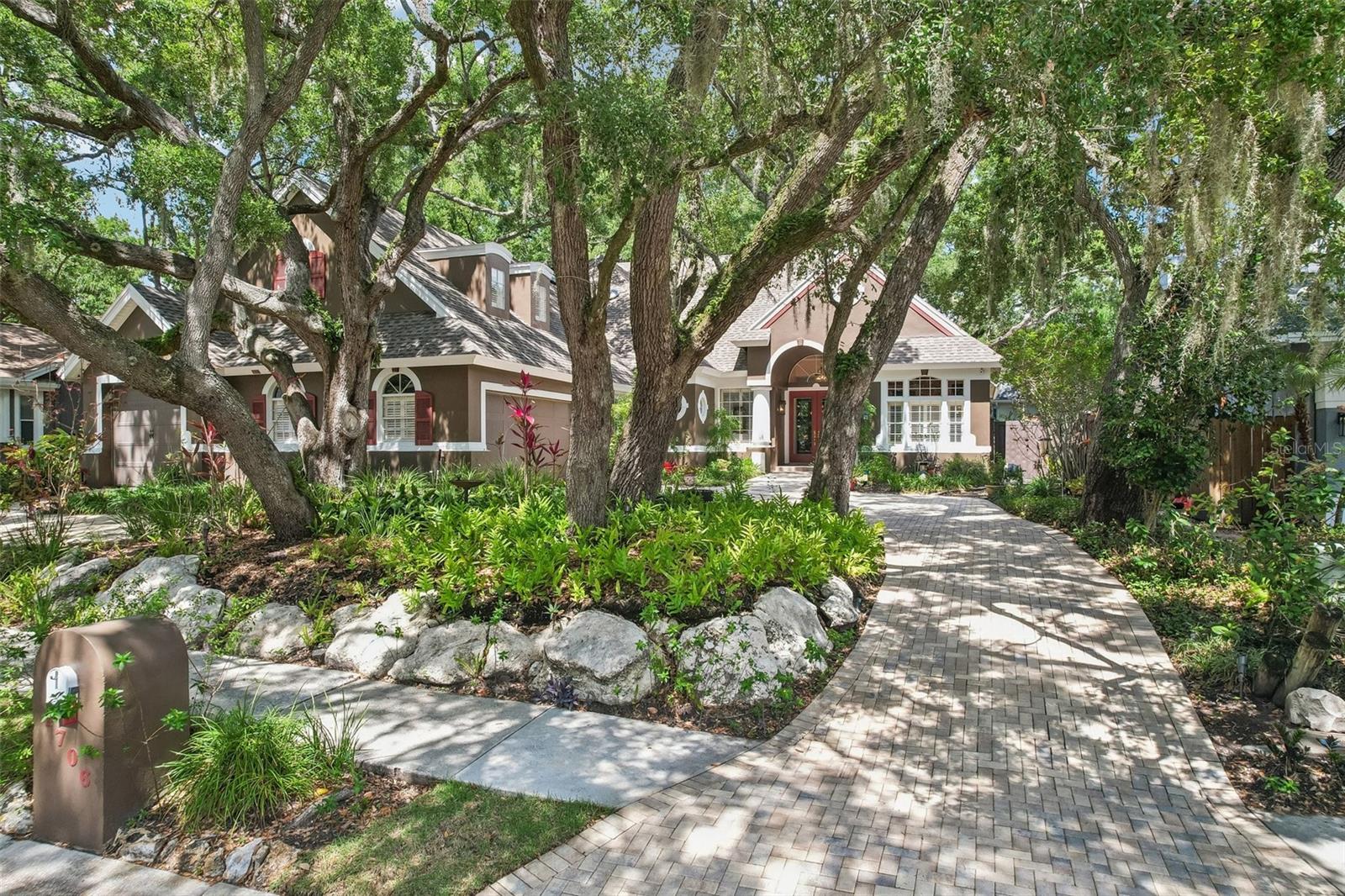 Photo of 1706 COUNTRY TRAILS DR