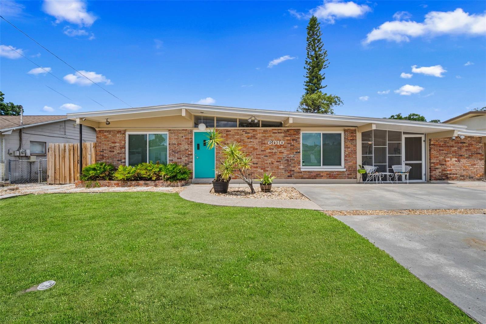 Photo of 6010 N GUNLOCK AVE