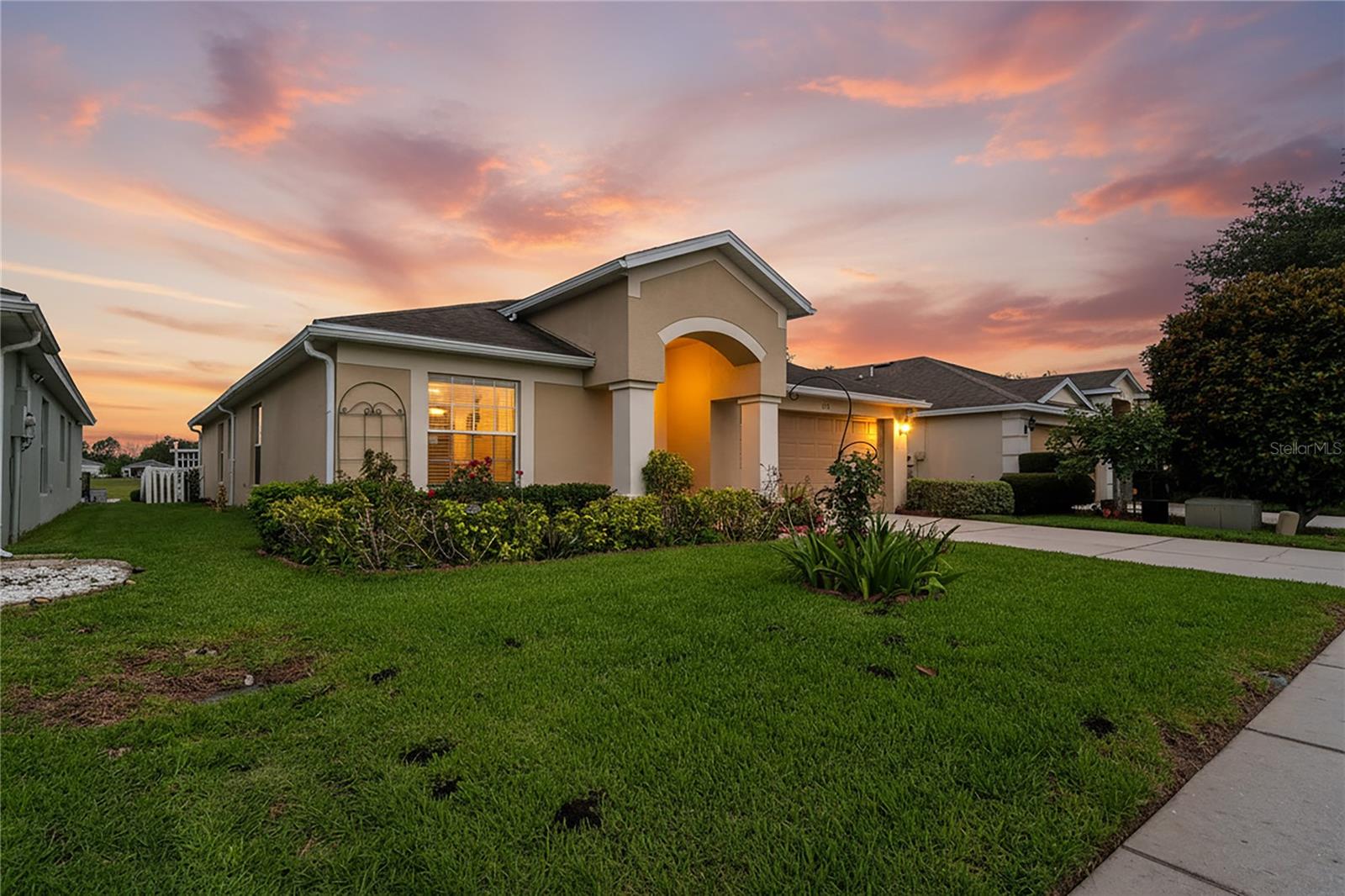 Photo 2 of 799 ALPINE THISTLE DR