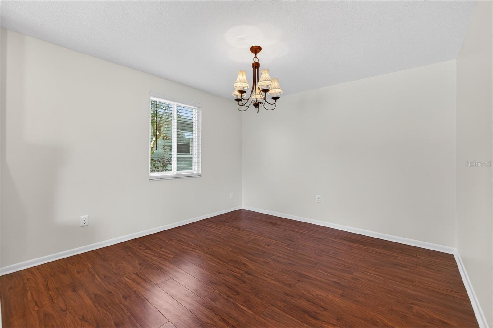 Photo 5 of 3911 16TH AVE N