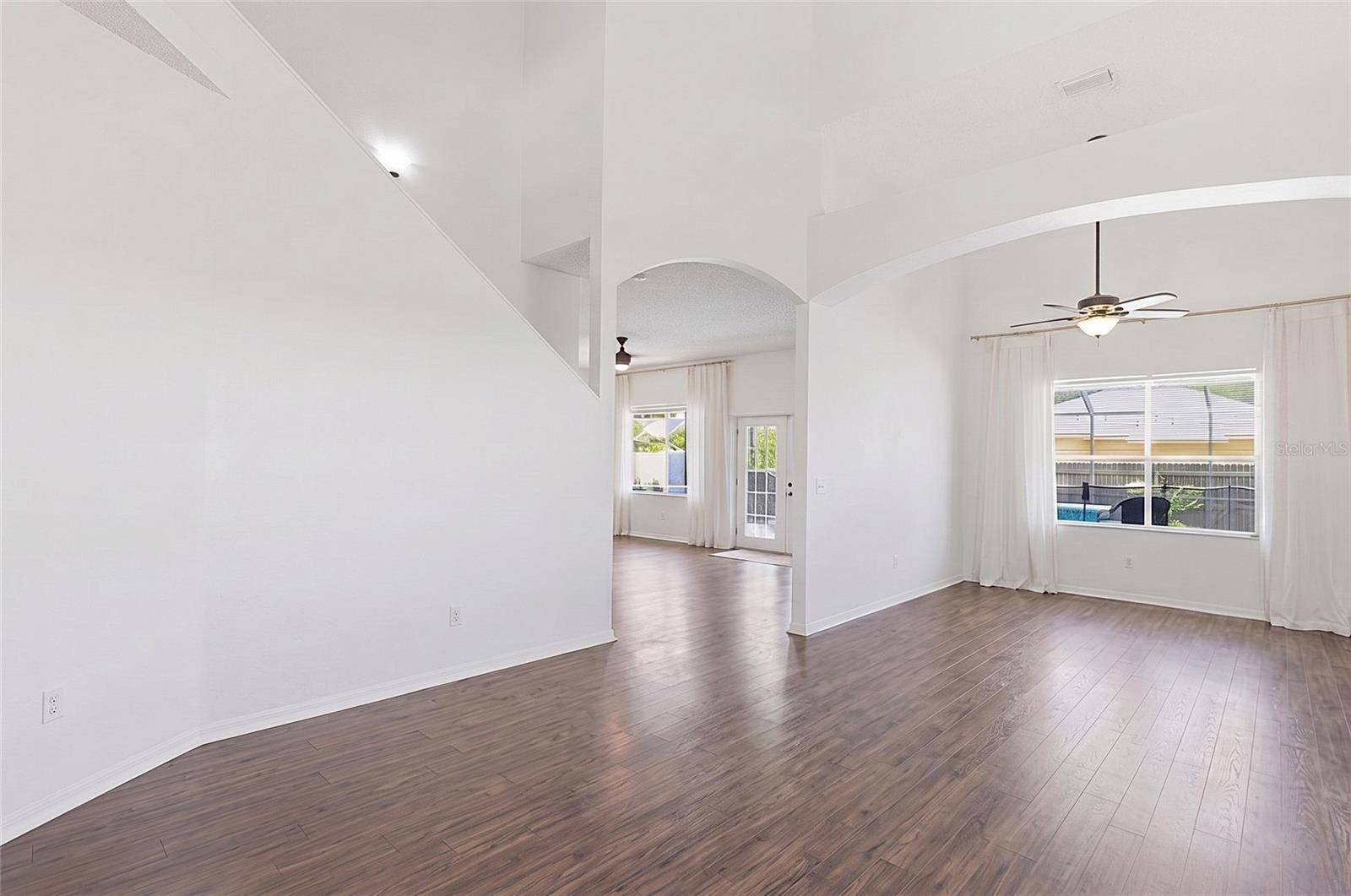 Photo 6 of 12640 LONGCREST DR