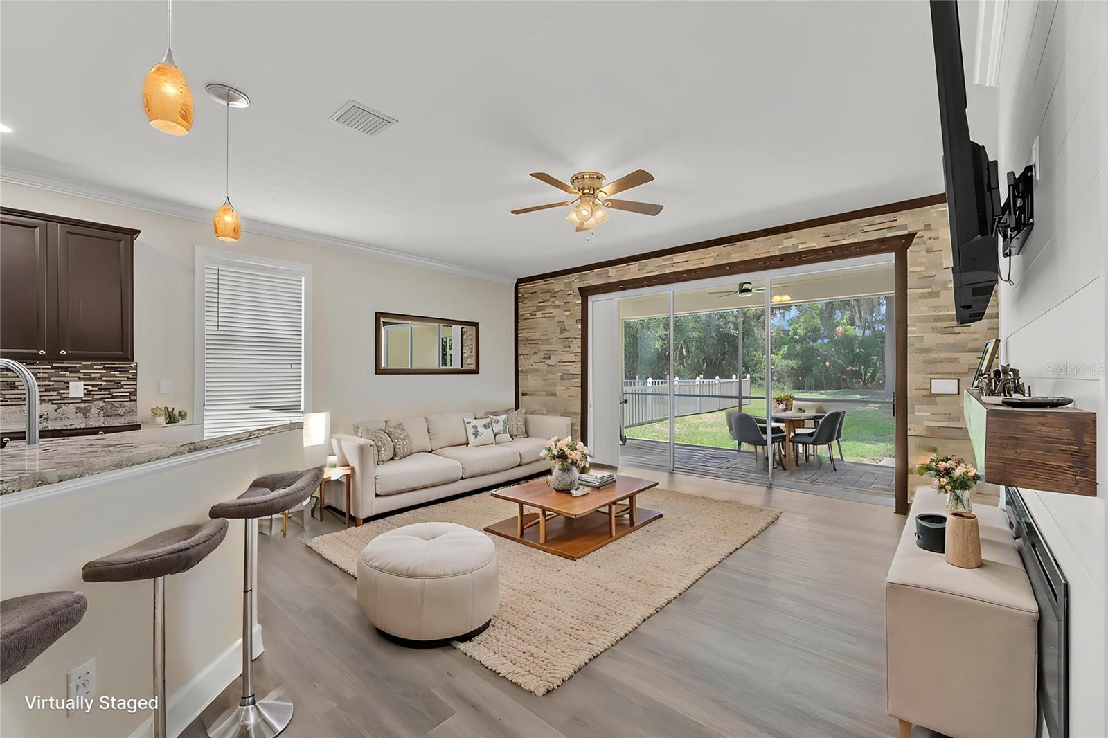 Photo 3 of 17433 NEW CROSS CIR