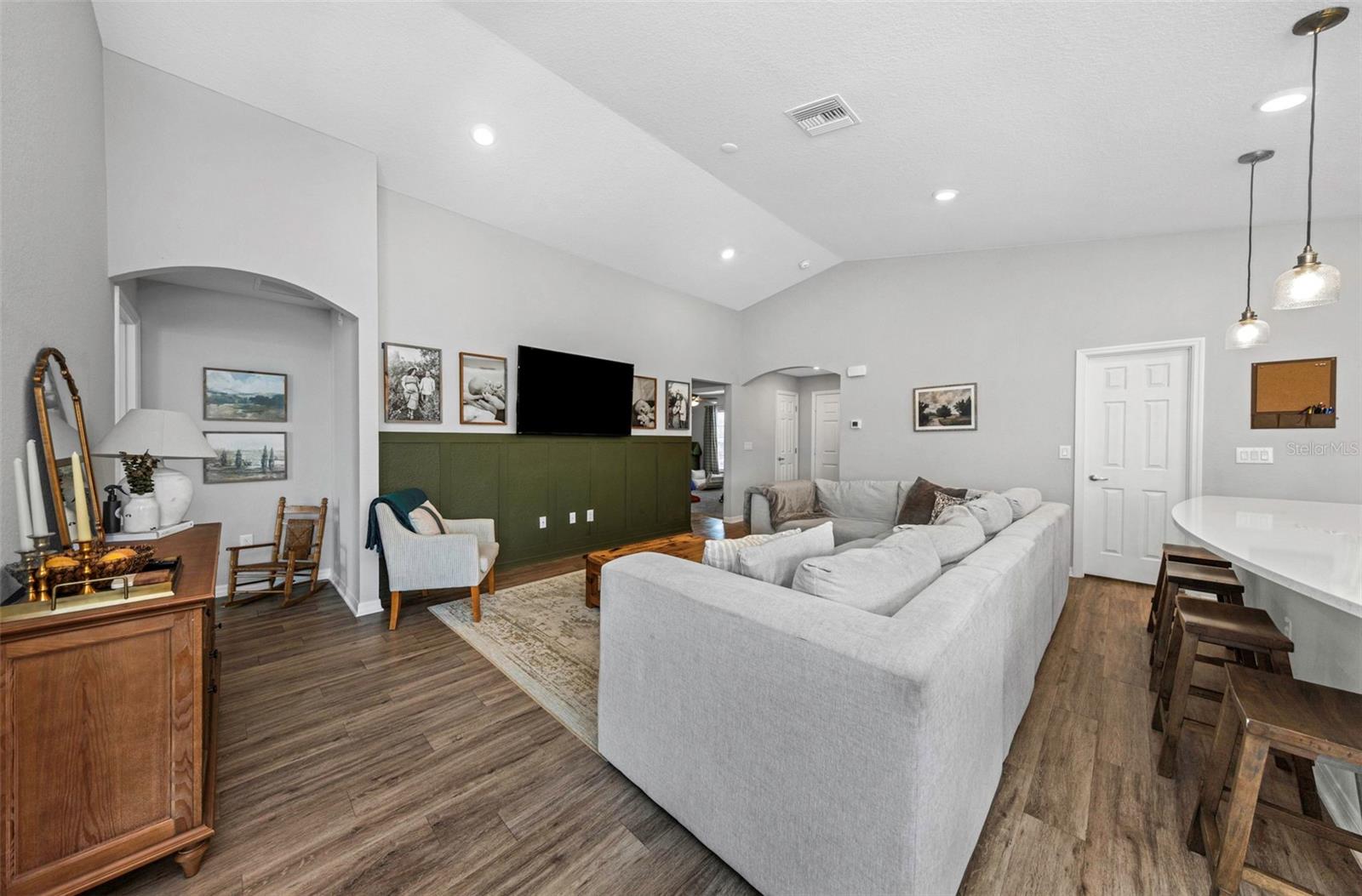 Photo 2 of 3134 58TH WAY E