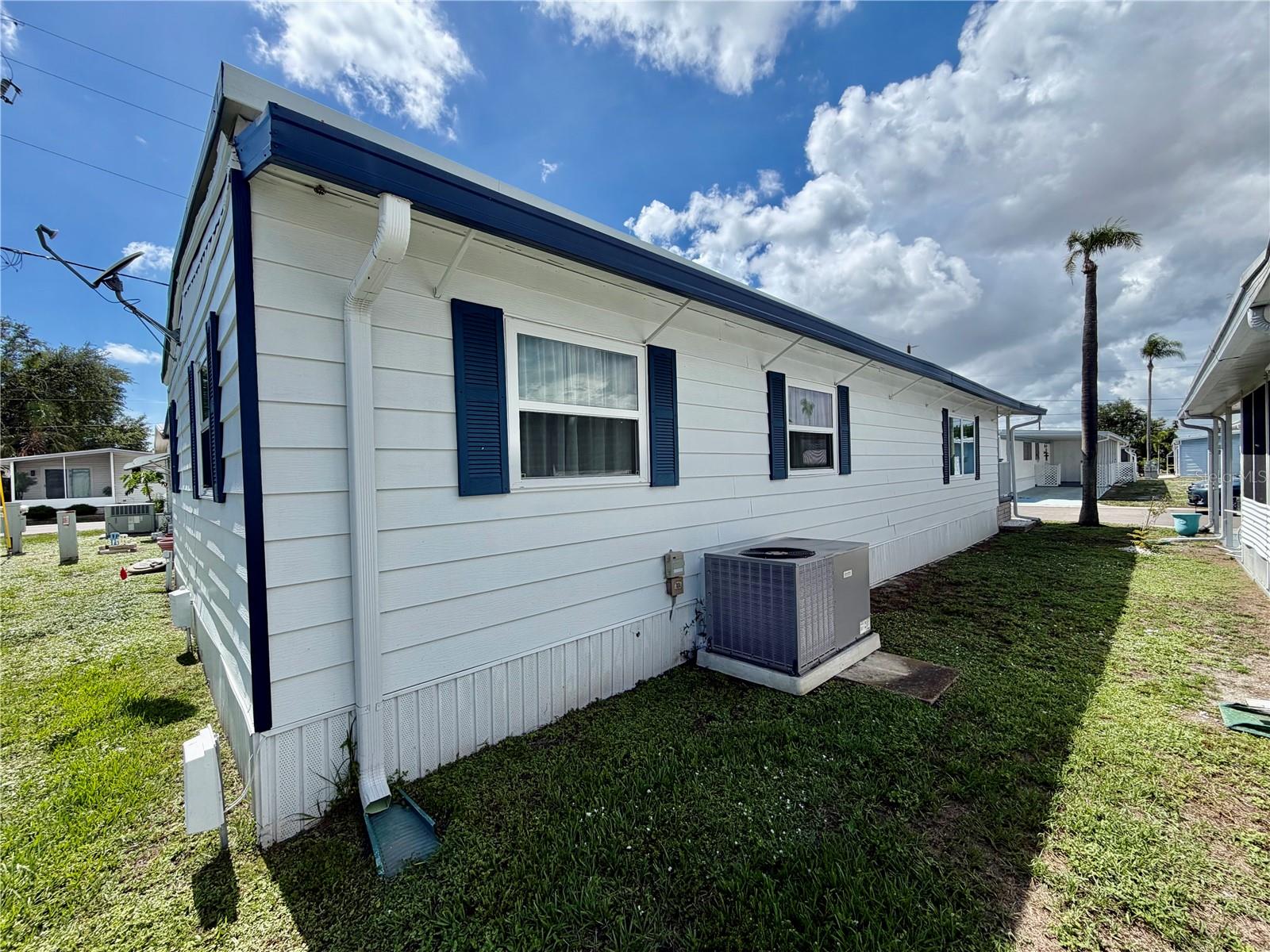 Photo 6 of 34548 VIOLET DR N