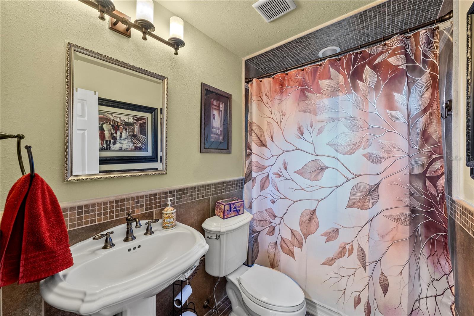Photo 2 of 2503 HIGH OAKS LN