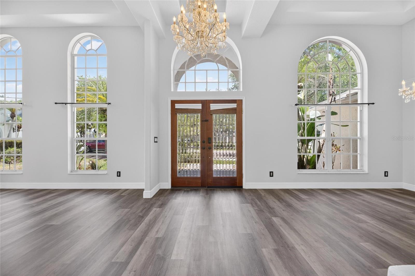 Photo 5 of 16003 RIDLEY PL