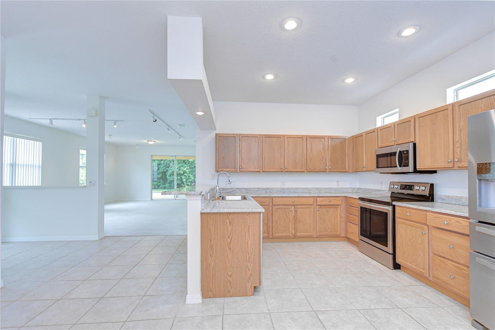 Photo 7 of 8049 SANGUINELLI RD