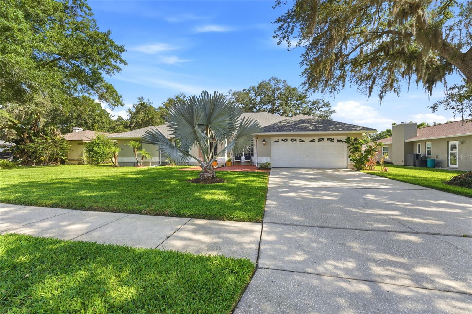 Photo 3 of 2511 VINY CT
