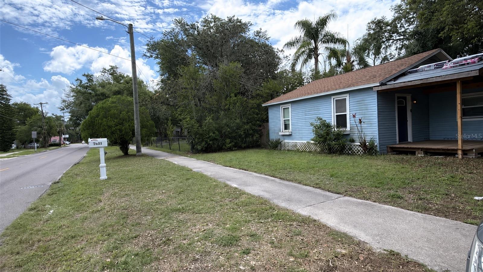 Photo 2 of 1311 E SLIGH AVE