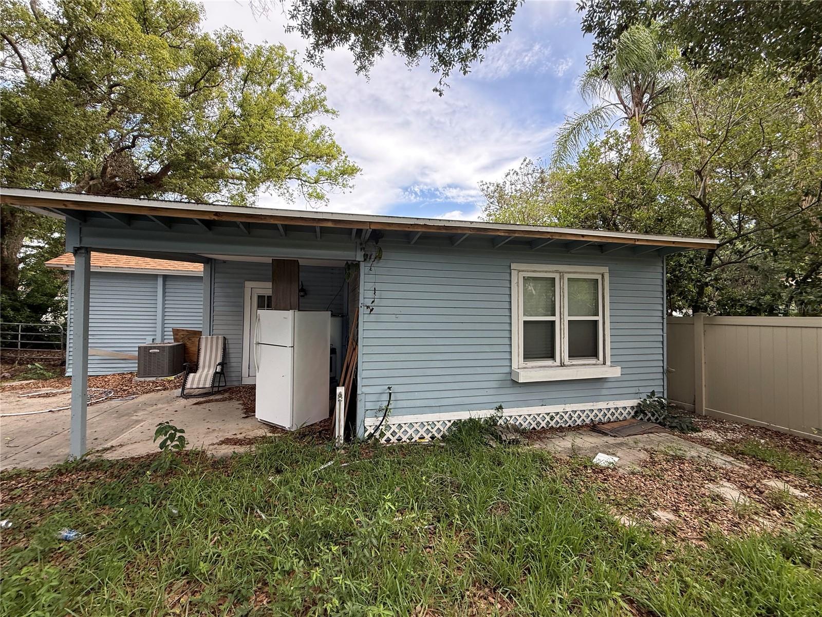 Photo 3 of 1311 E SLIGH AVE