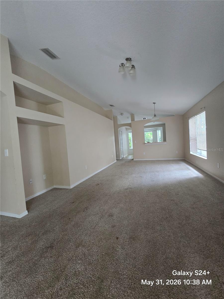 Photo 4 of 10116 PERTHSHIRE CIR