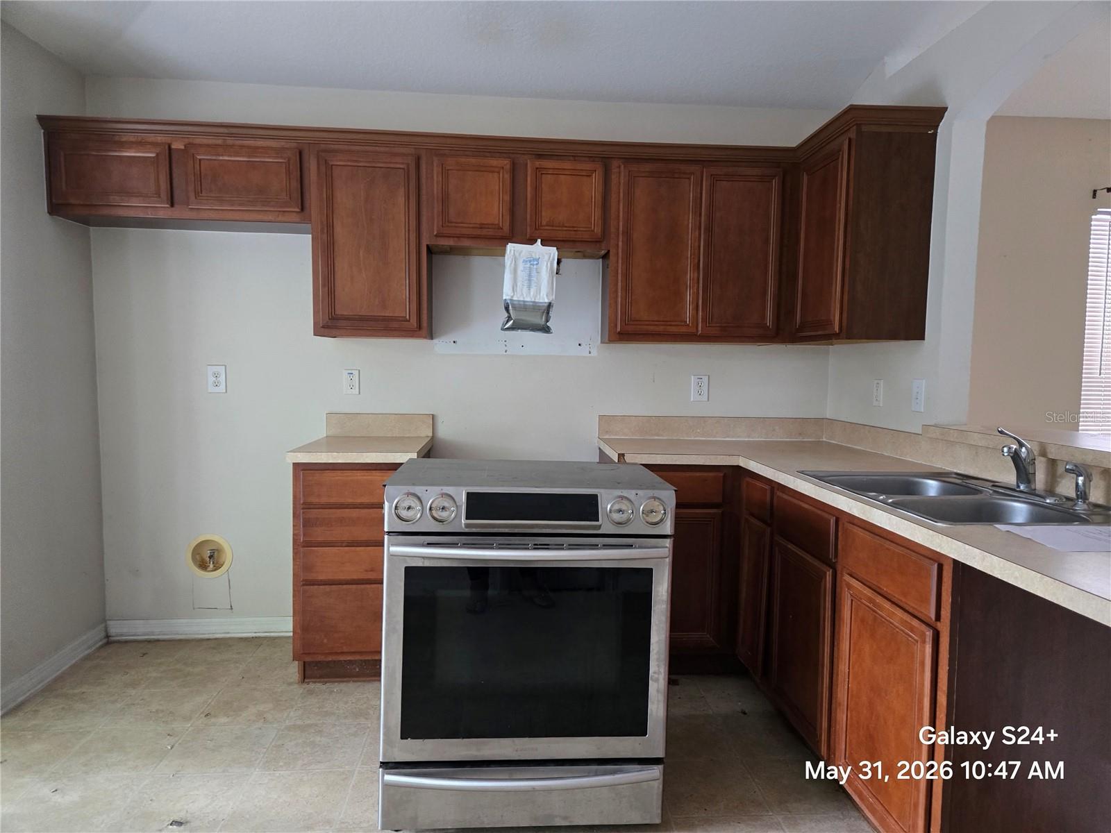 Photo 5 of 10116 PERTHSHIRE CIR