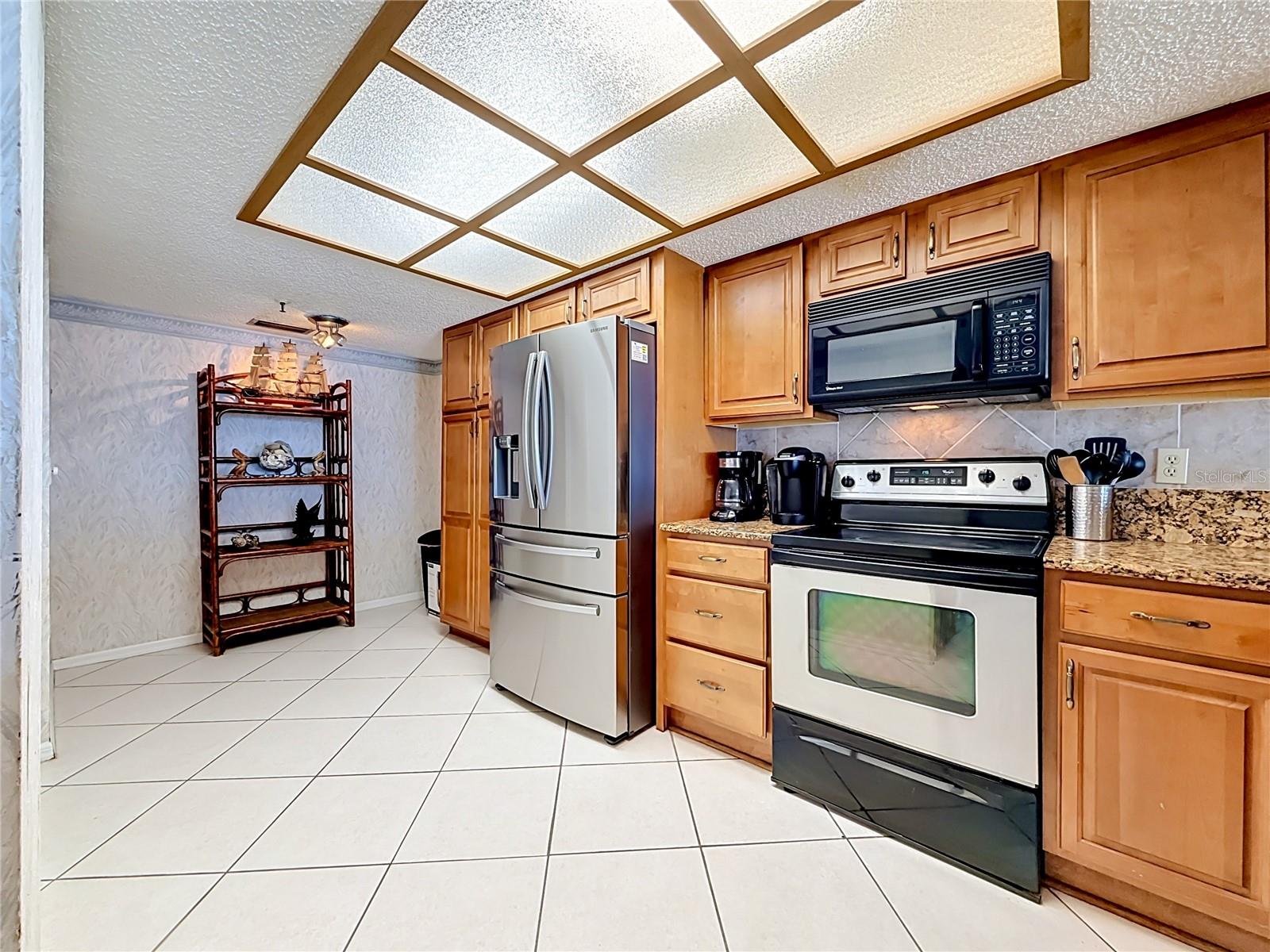 Photo 5 of 18400 GULF BLVD #1108