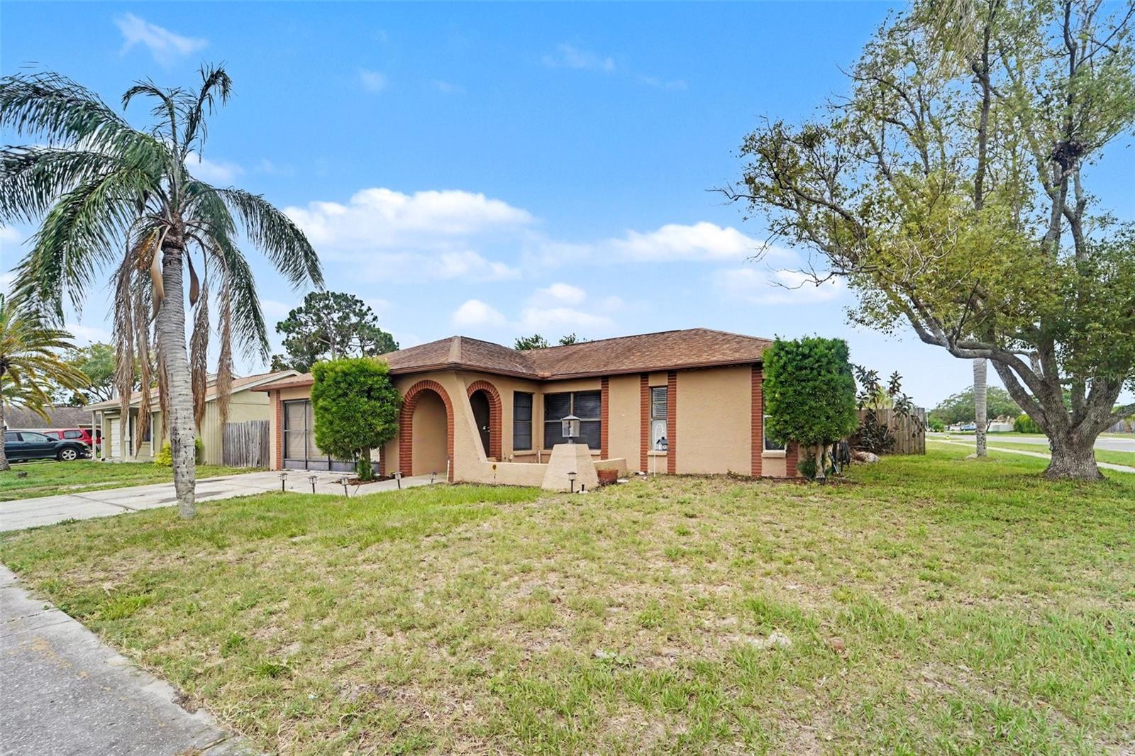 Photo 2 of 1215 PERSIMMON DR