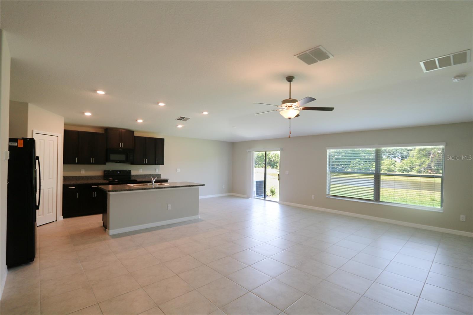 Photo 4 of 7154 SAMUEL IVY DR