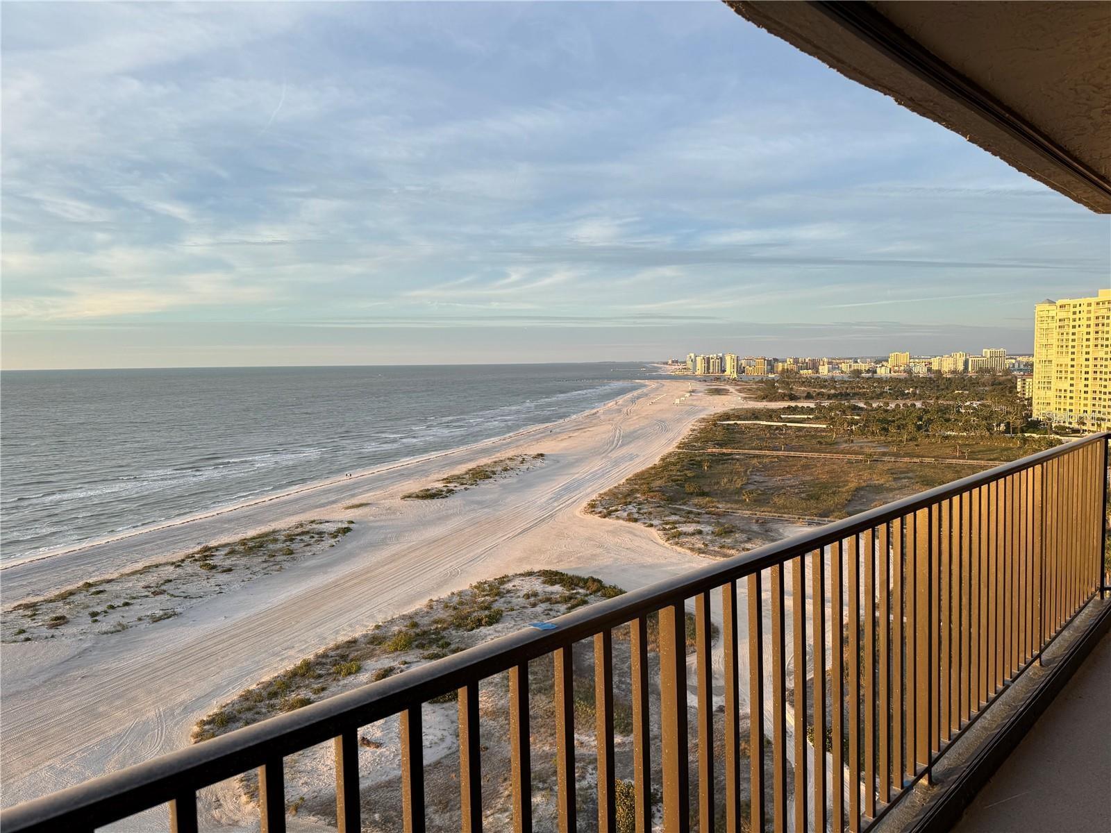 Photo 5 of 1290 GULF BLVD #1506