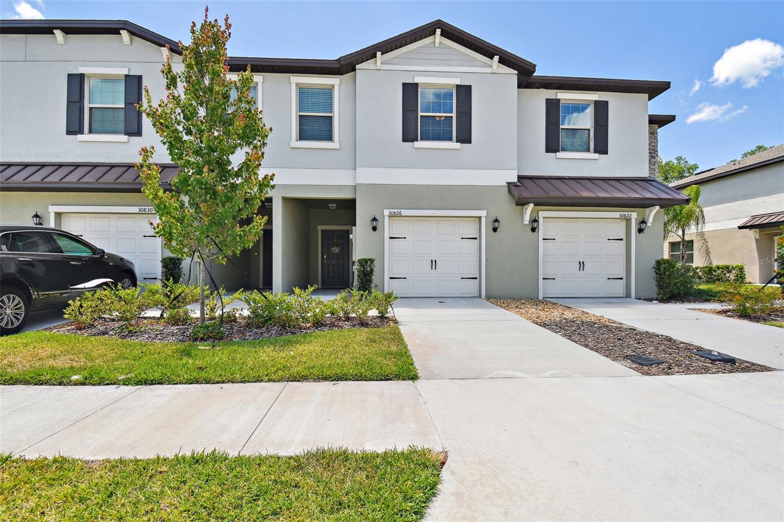 Photo 2 of 30826 VERIDIAN WAY