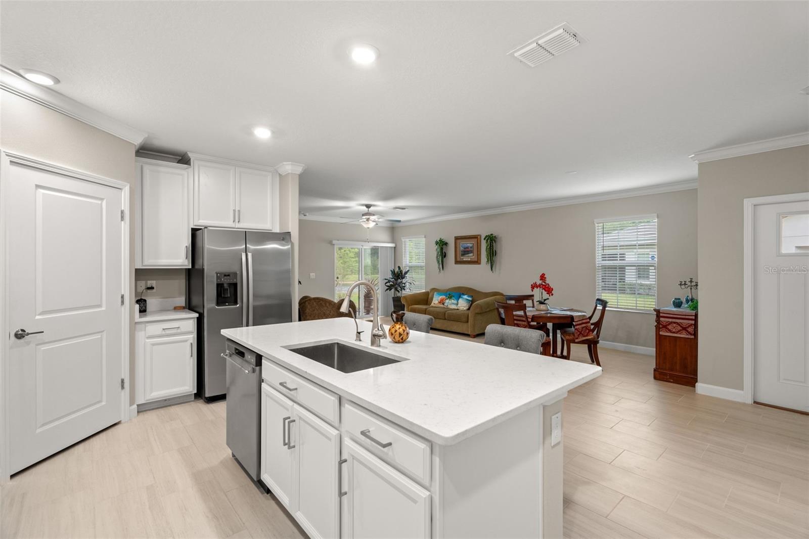 Photo 4 of 16683 SHELL BAY DR