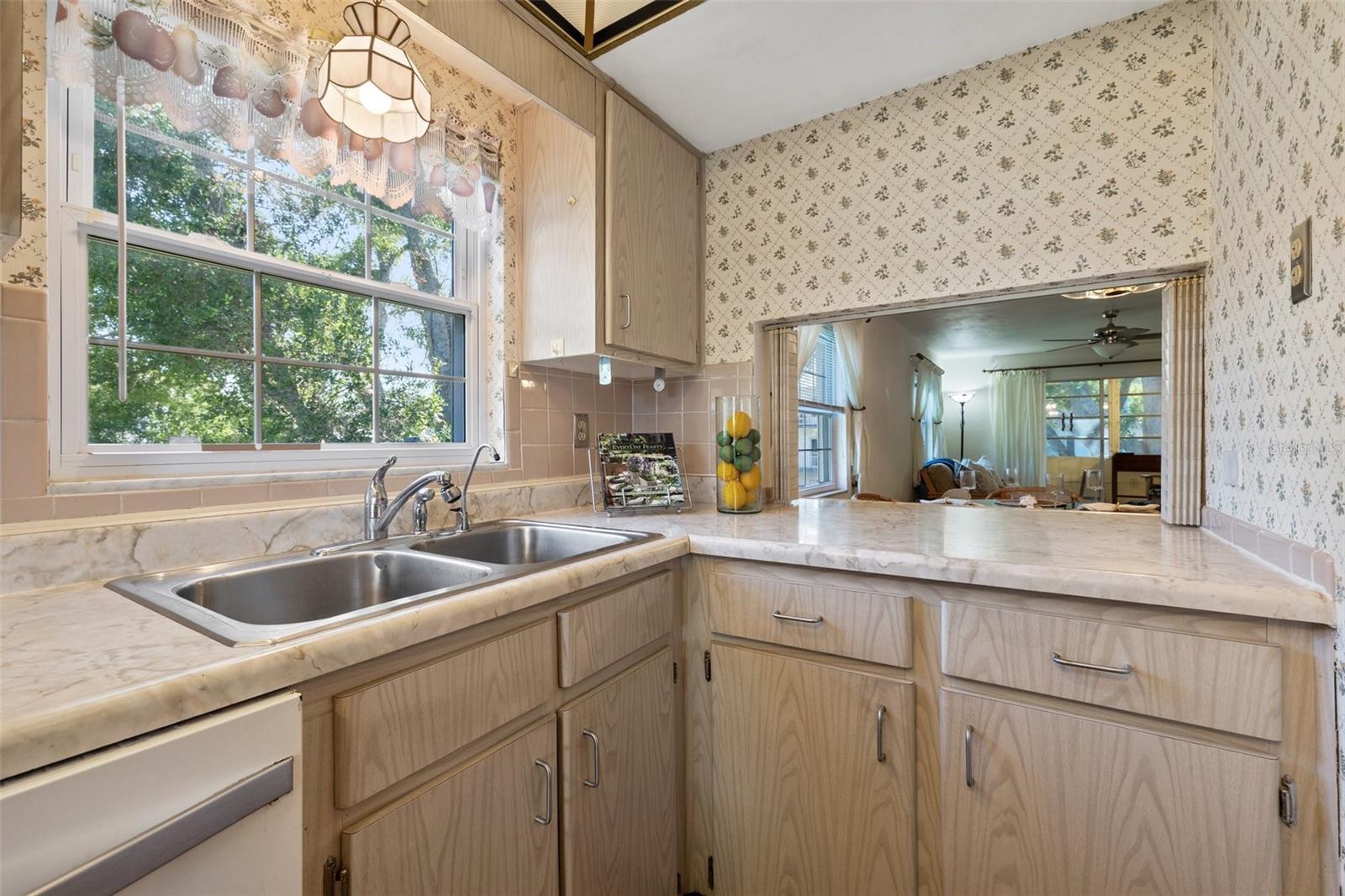 Photo 6 of 200 GLENNES LN #215