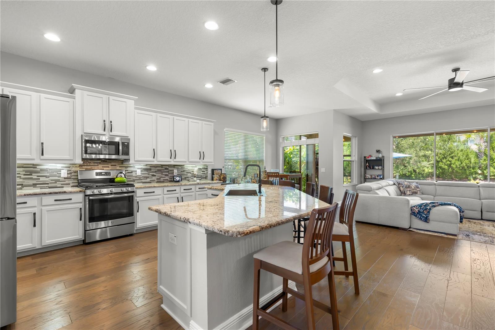 Photo 7 of 31275 SPRUCEBERRY CT