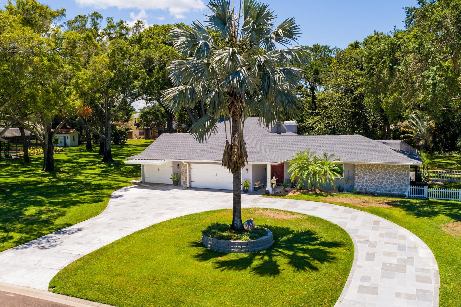 Photo of 2191 PADDOCK CIR