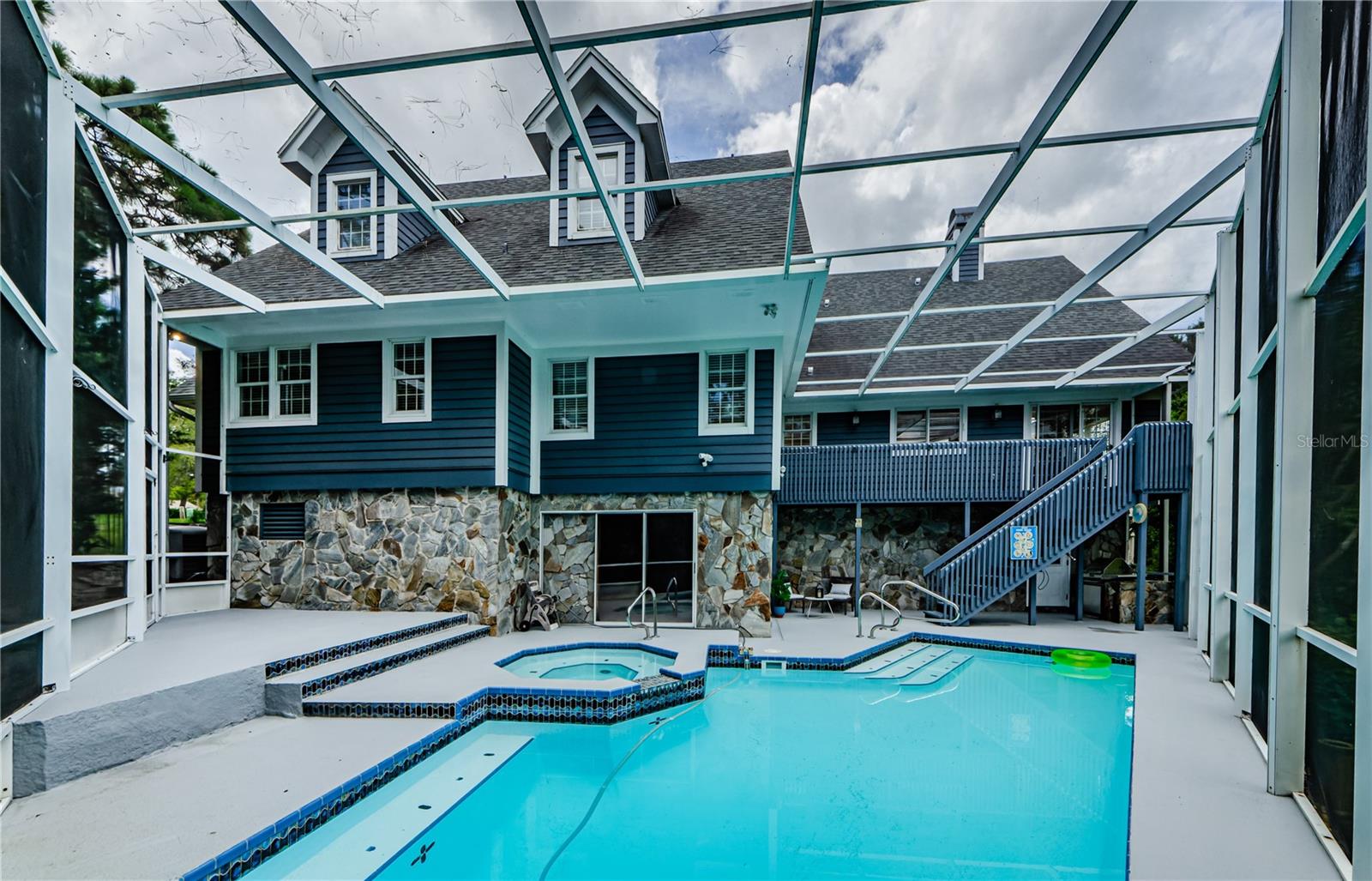 Photo 4 of 1142 WEYBRIDGE LN
