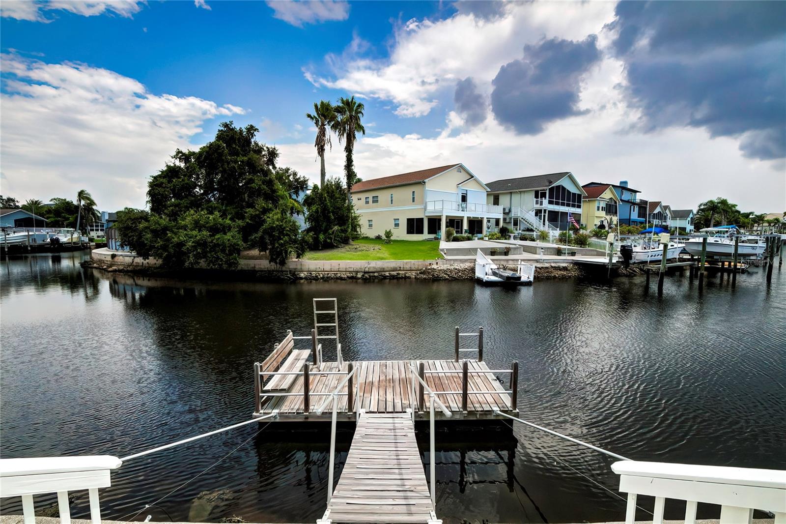 Photo 4 of 6324 SPOONBILL DR