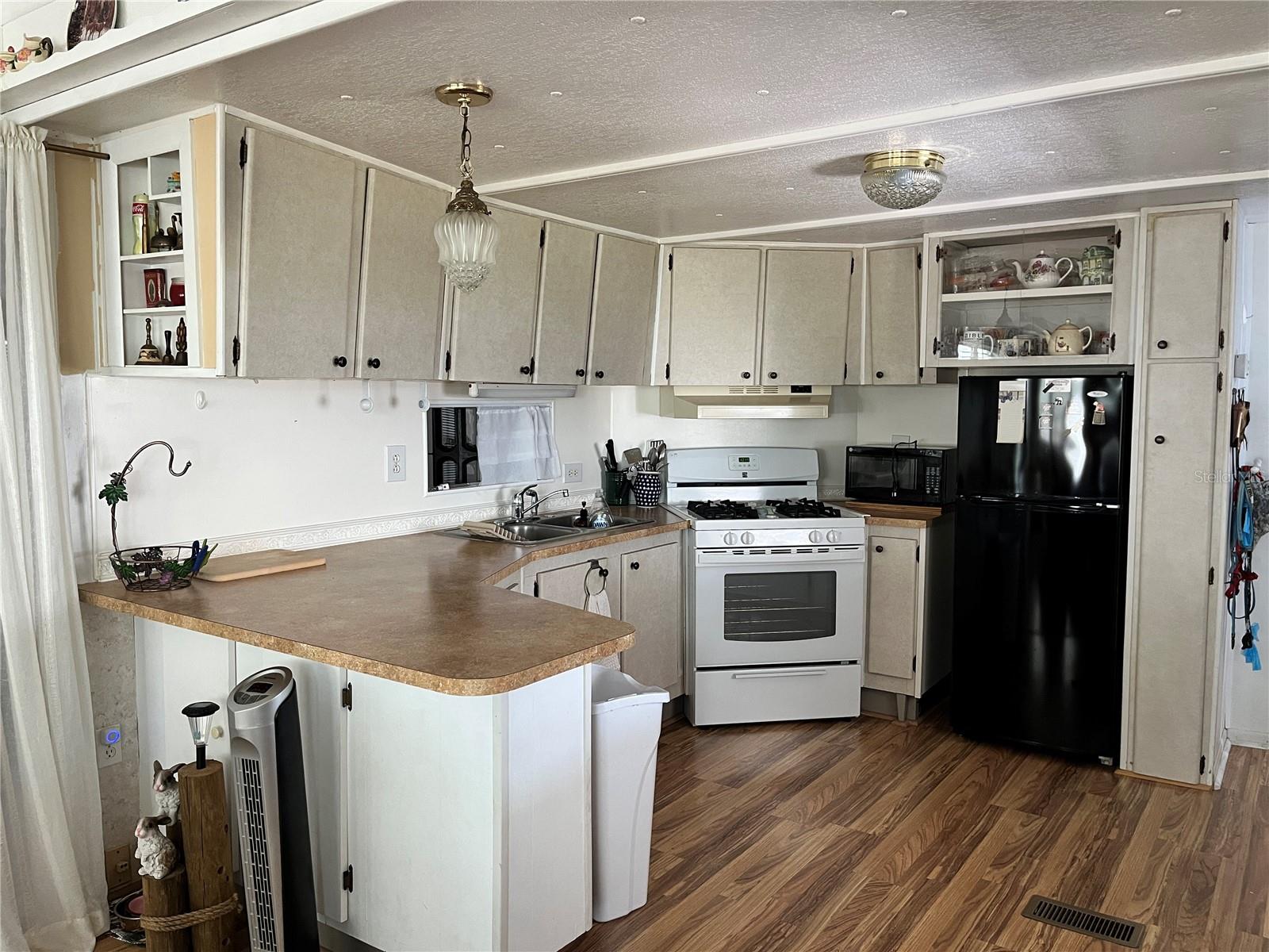 Photo 6 of 6823 MOUNT QUINCY DR NE #364