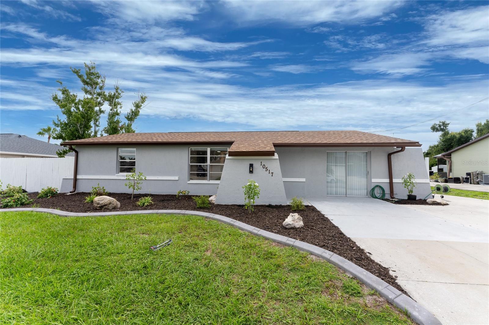 Photo of 10517 GREENWAY AVE