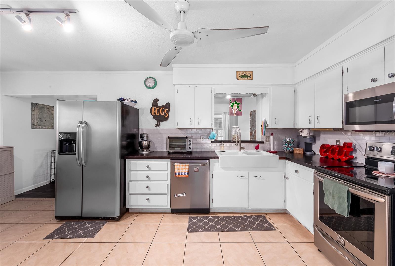 Photo 6 of 5534 ATLANTIC AVE N