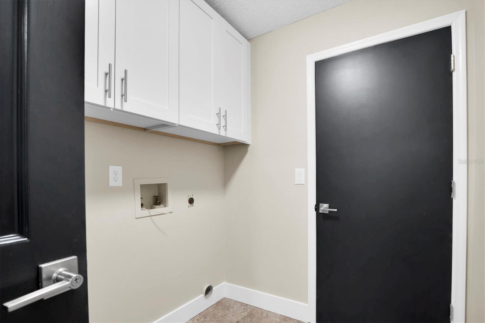 Photo 4 of 4932 WELLBROOK DR
