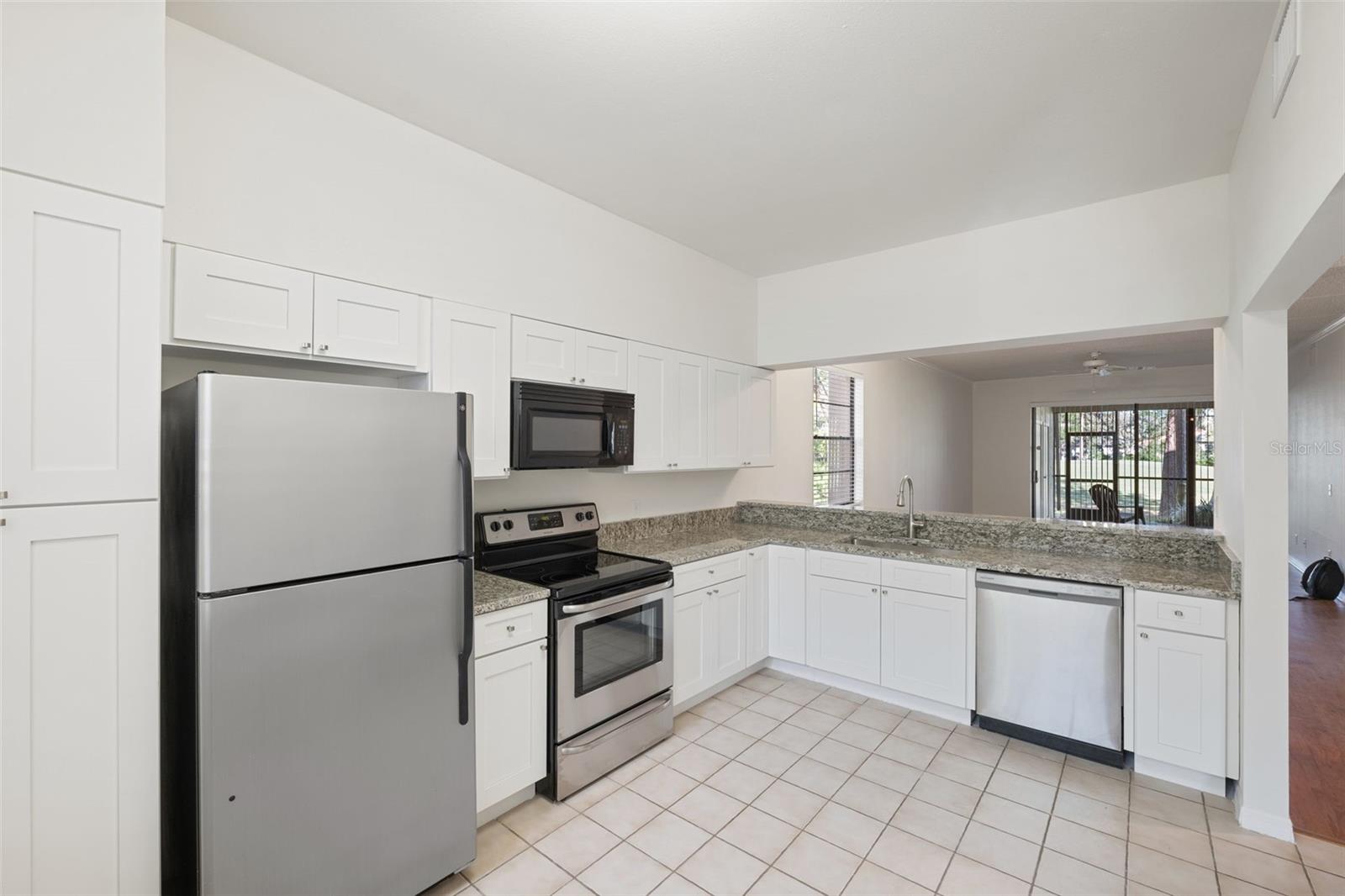 Photo of 121 LINDSAY LN