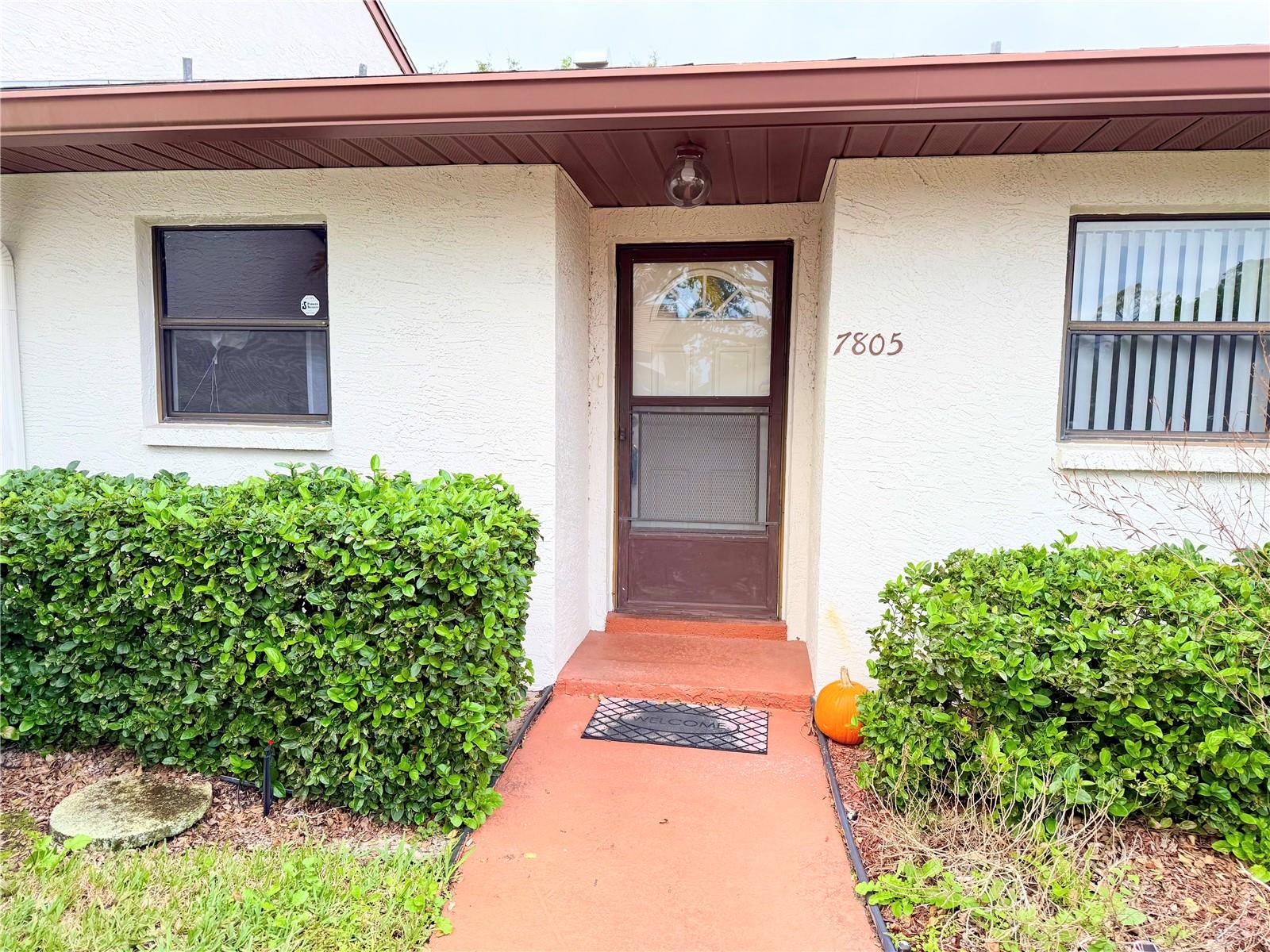 Photo 3 of 7805 RADCLIFFE CIR #7805