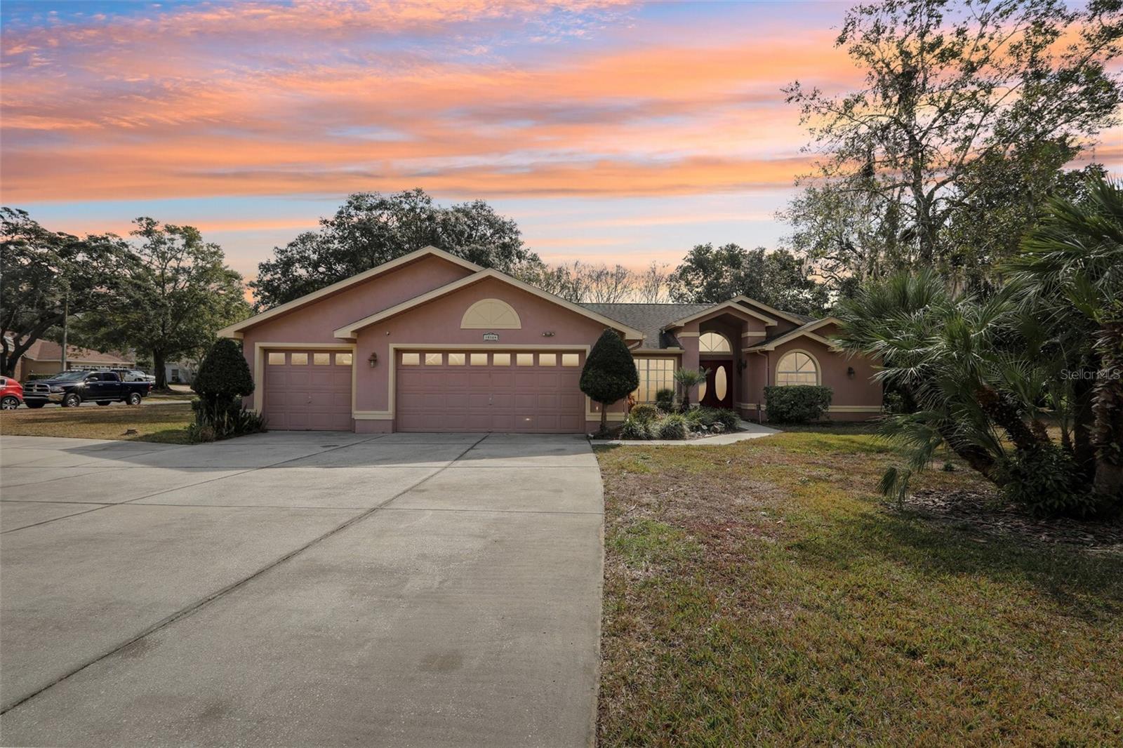 Photo 2 of 18164 WINDING OAKS BLVD