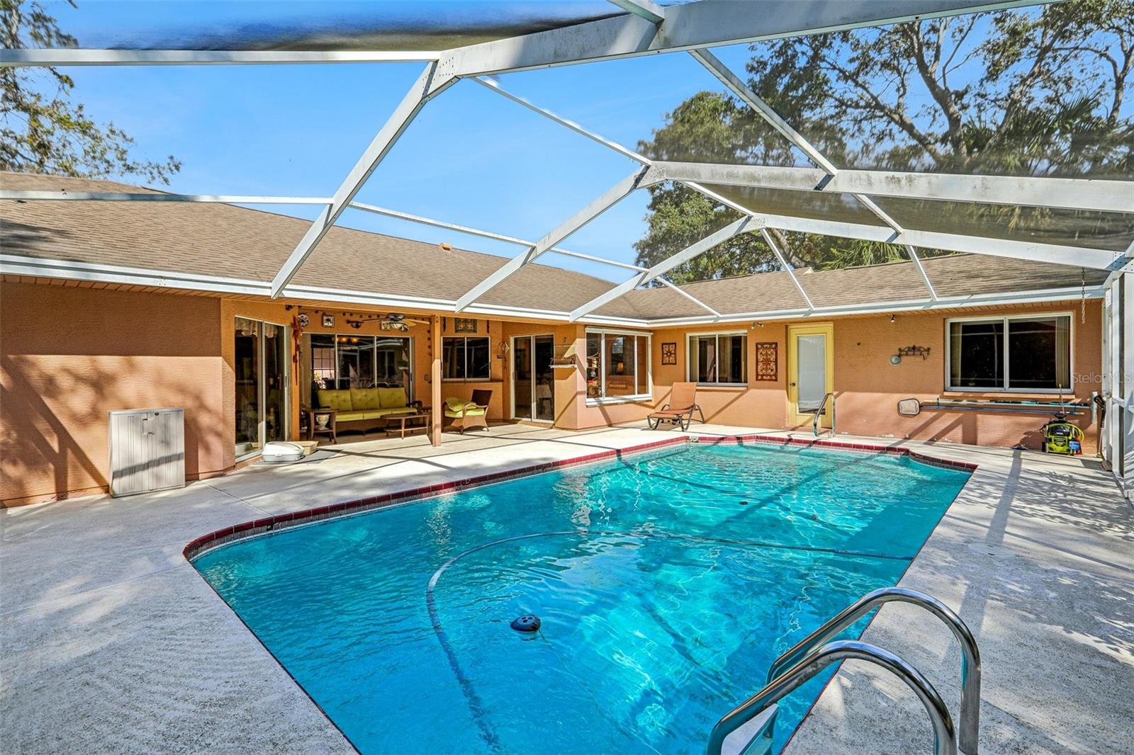 Photo 6 of 18164 WINDING OAKS BLVD