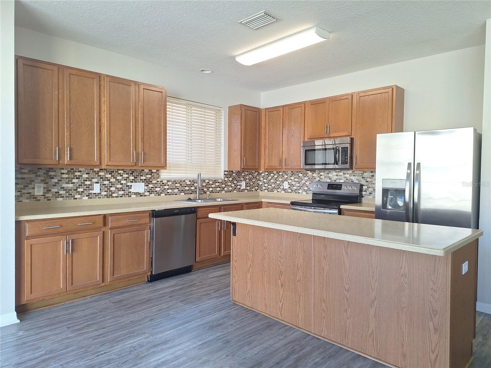 Photo 4 of 9142 BELL ROCK PL