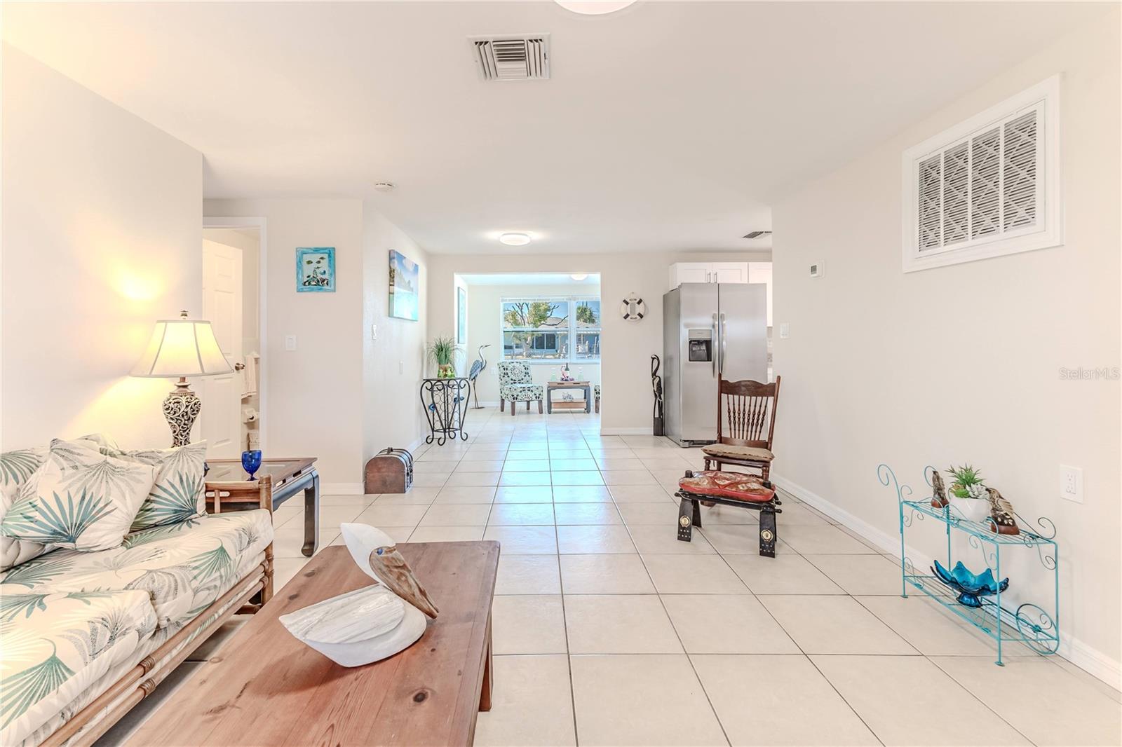 Photo 5 of 13531 ALLYN DR