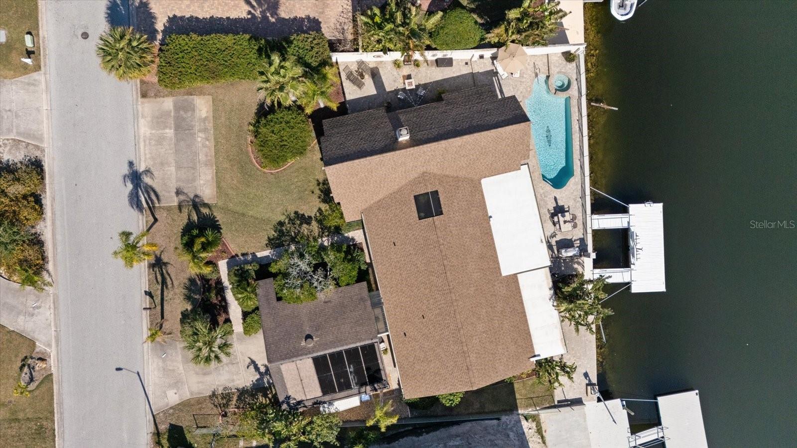 Photo 5 of 5410 WESTSHORE DR