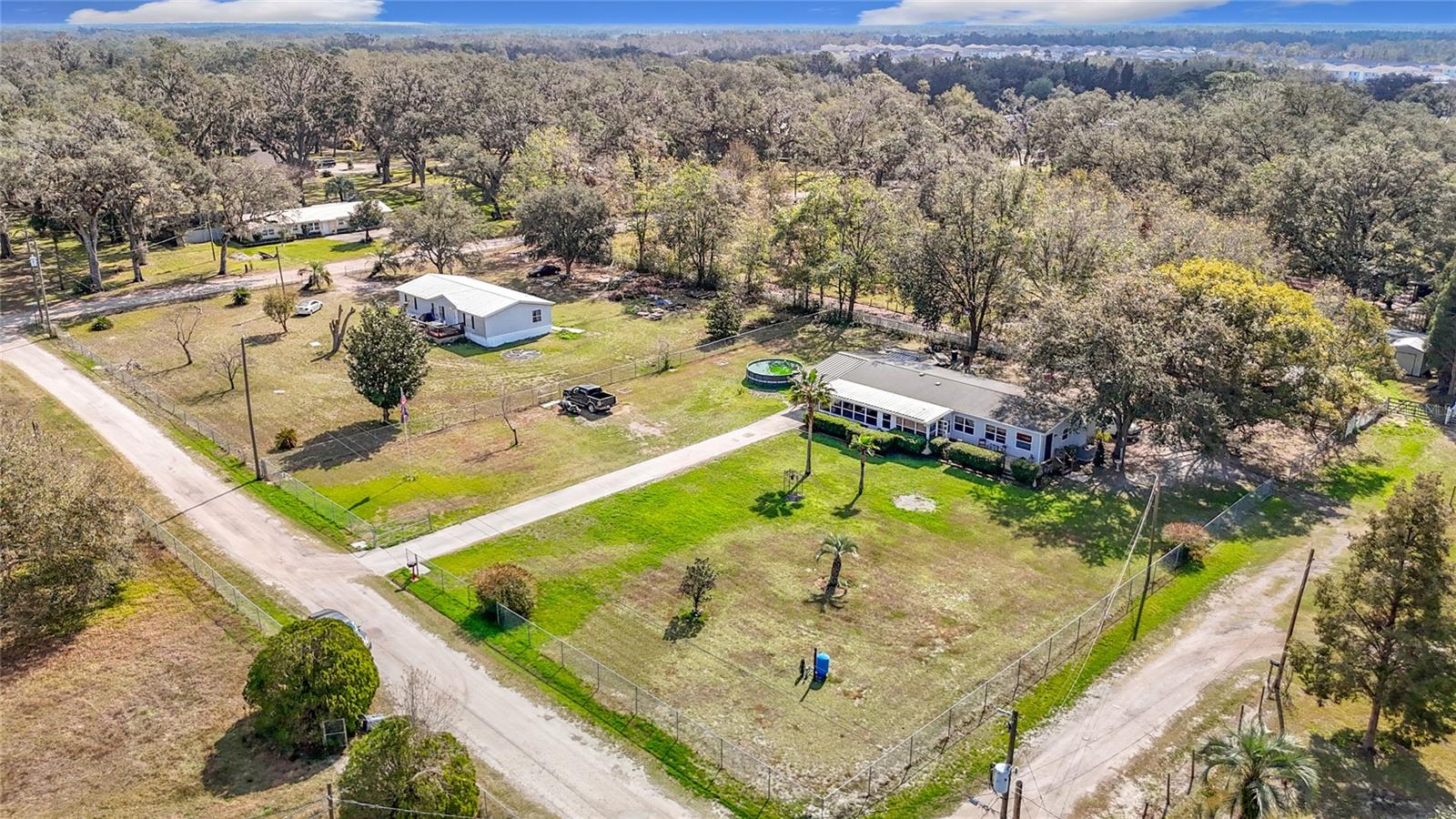 Photo 5 of 35420 CARVAL DR