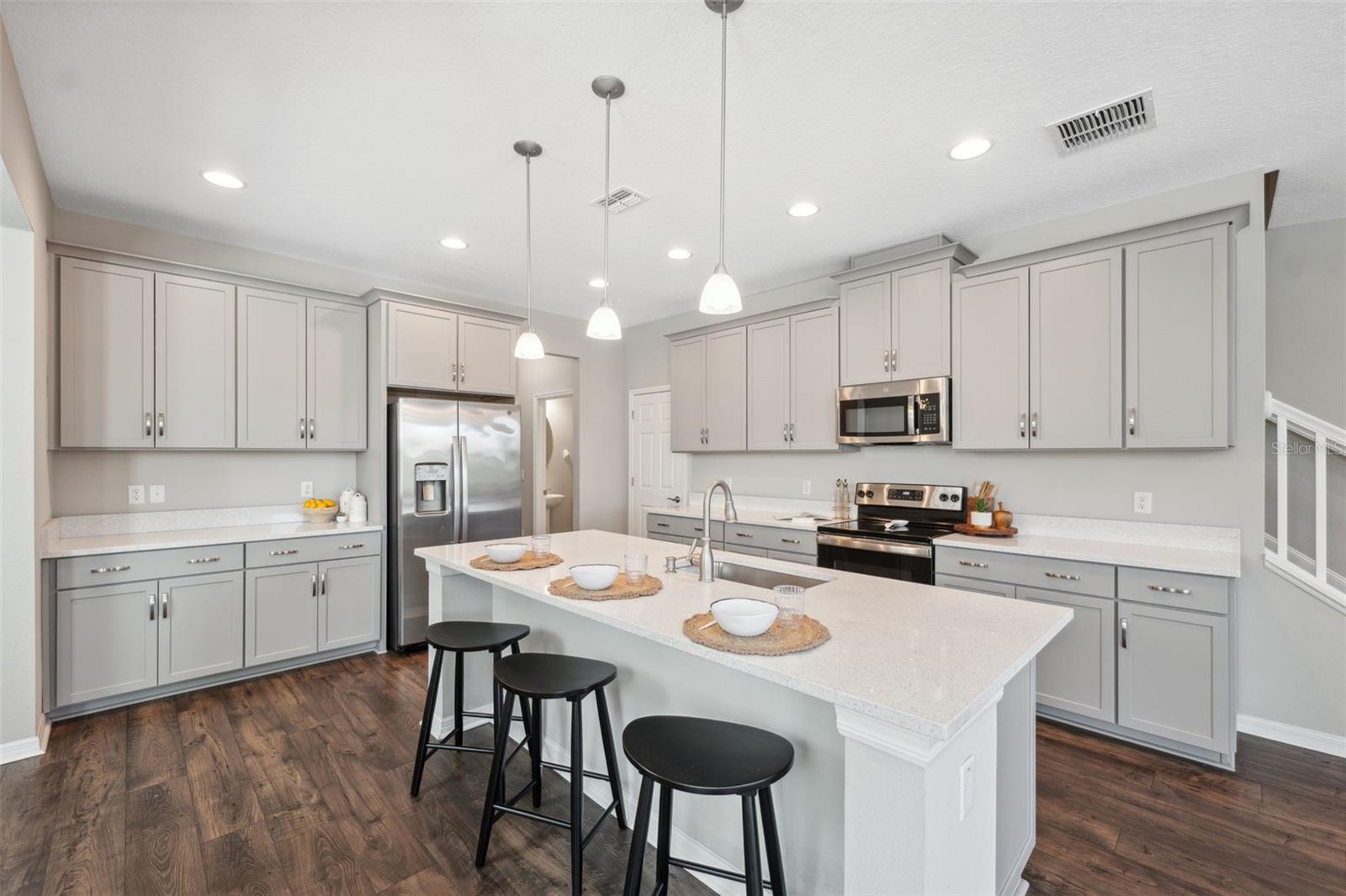 Photo 5 of 29917 SOUTHWELL LN