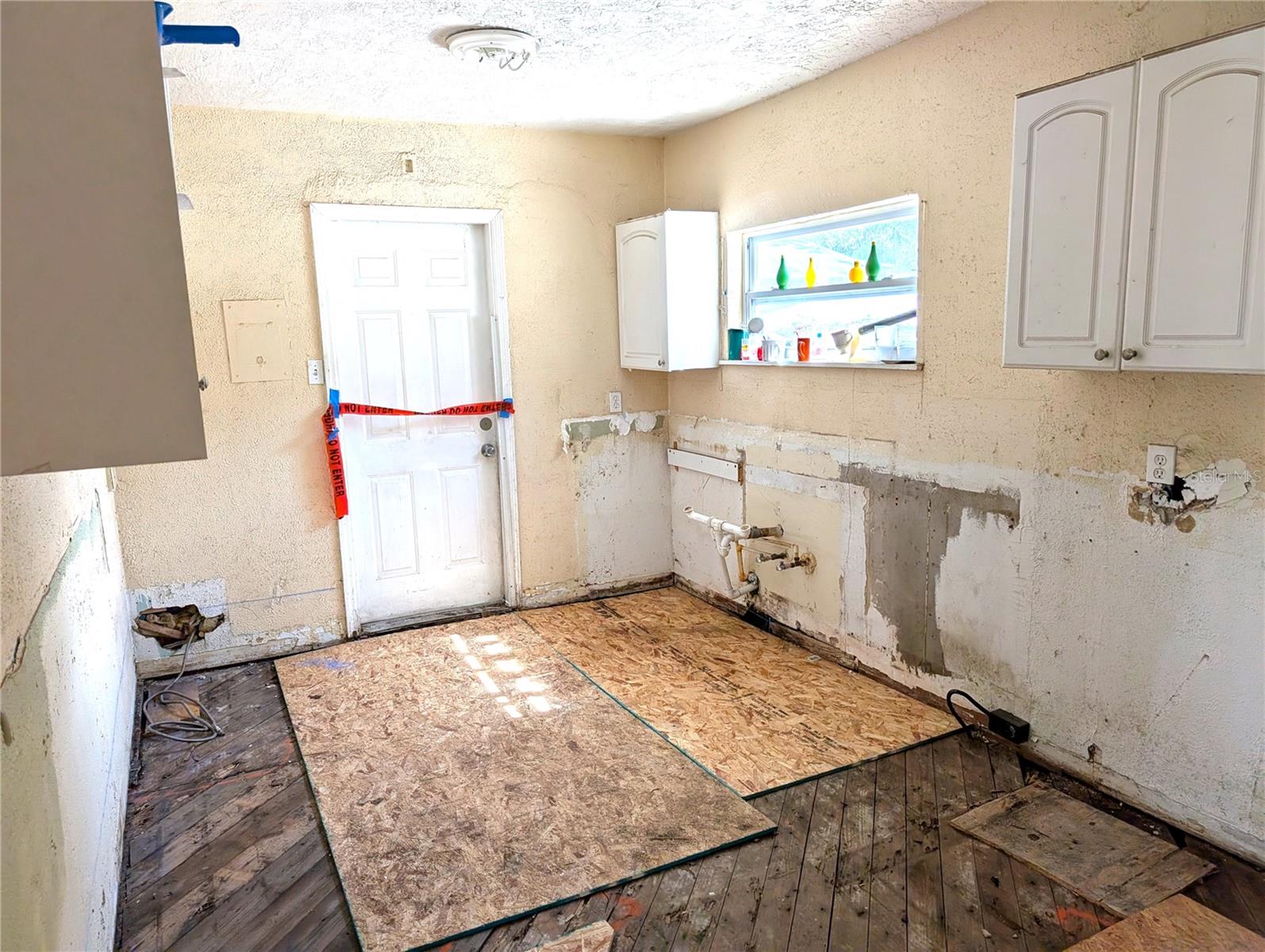 Photo 2 of 222 84TH AVE N