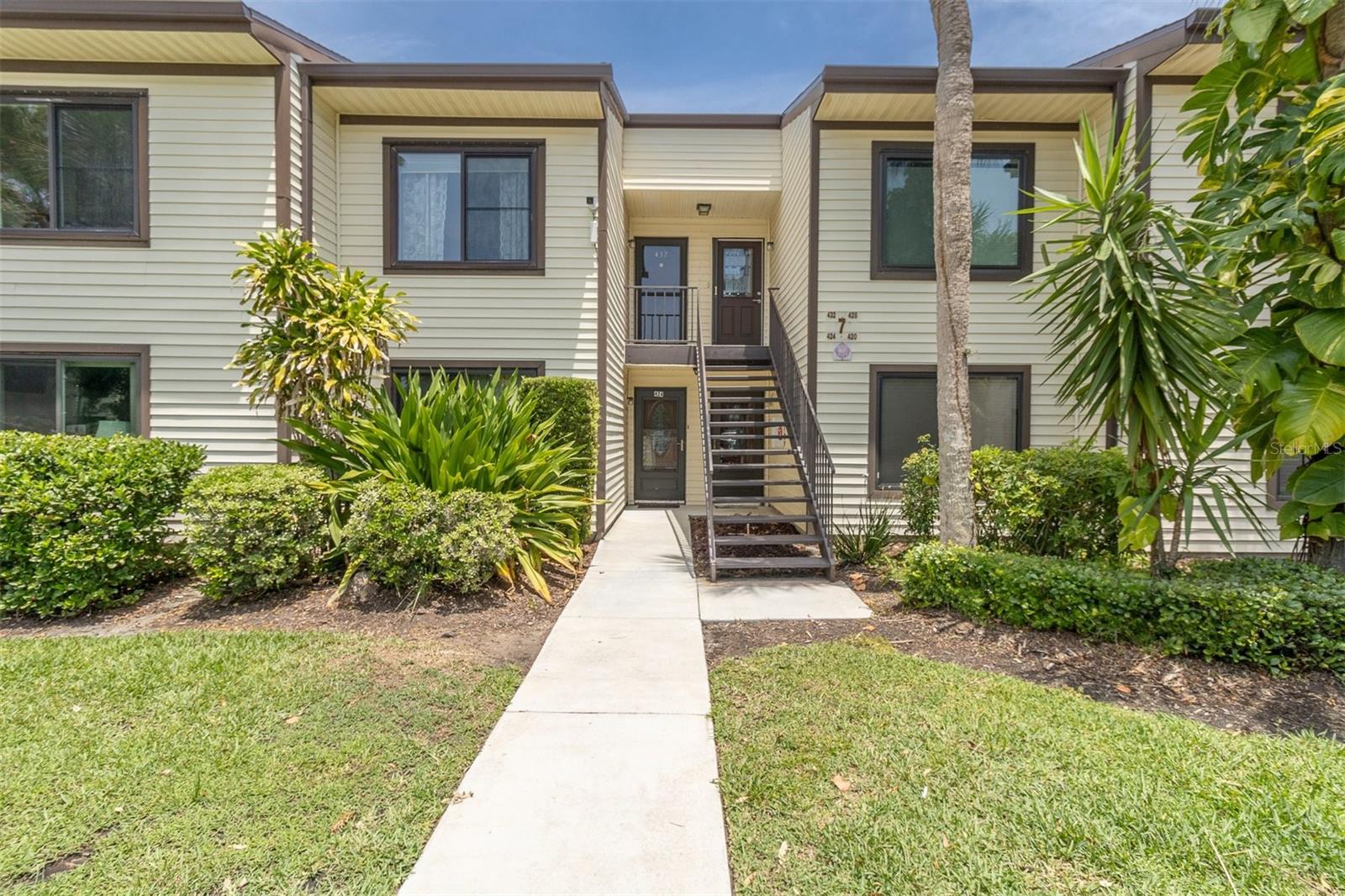 Photo 4 of 432 MOORINGS COVE DR. #432