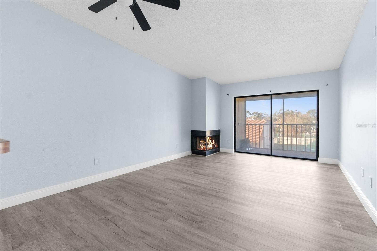 Photo 4 of 2440 WINDING CREEK BLVD #305