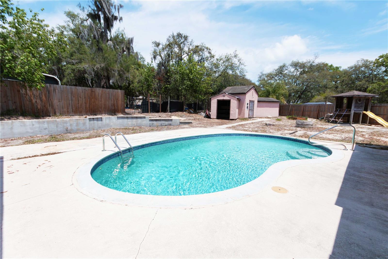 Photo 3 of 9939 WOODRIDGE CT