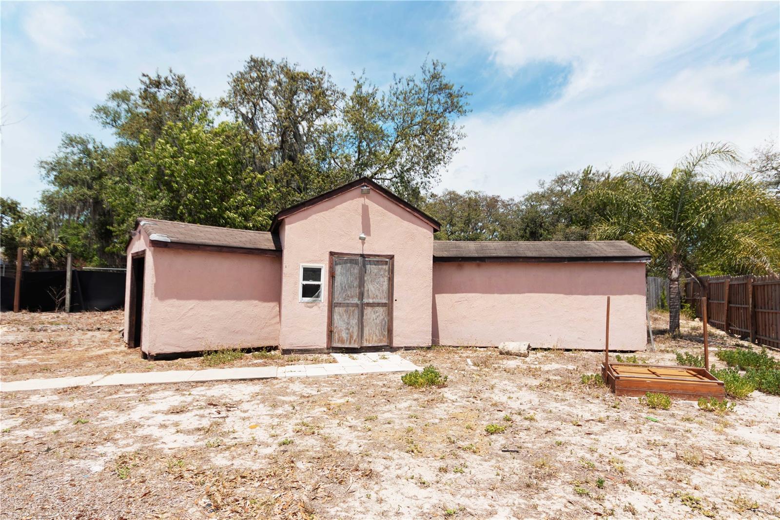 Photo 4 of 9939 WOODRIDGE CT