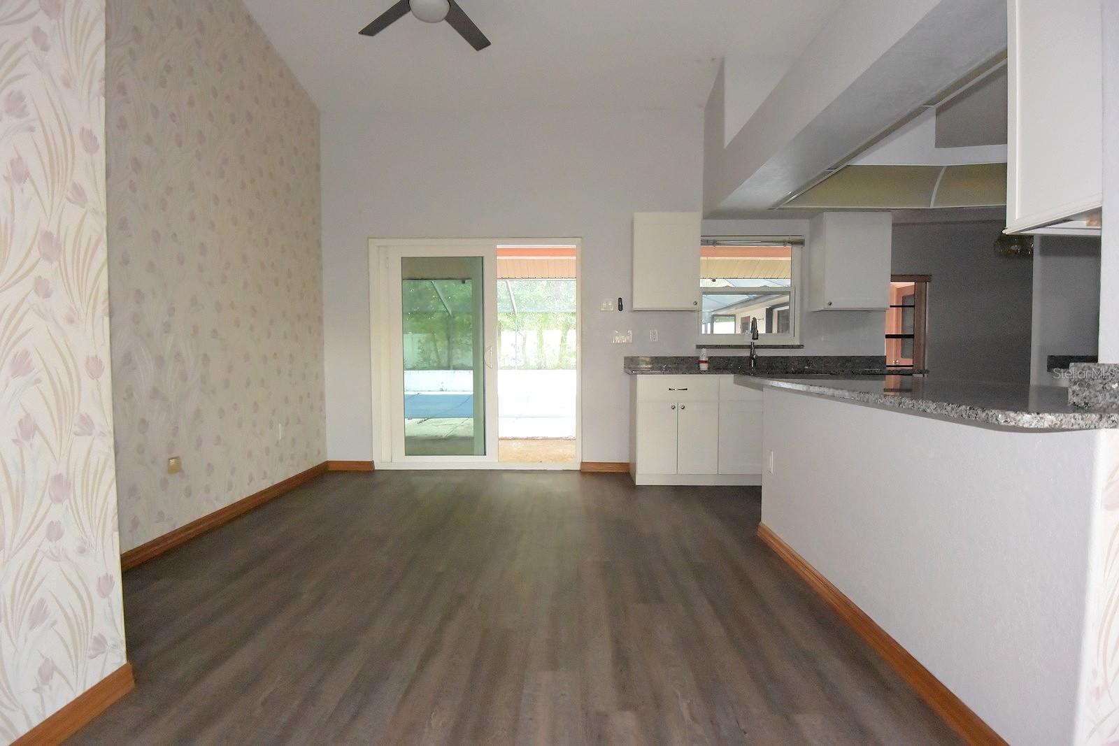 Photo 7 of 373 ORIANA DR