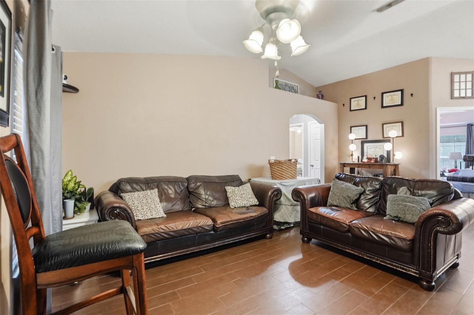 Photo 5 of 15396 FLEETWOOD RD