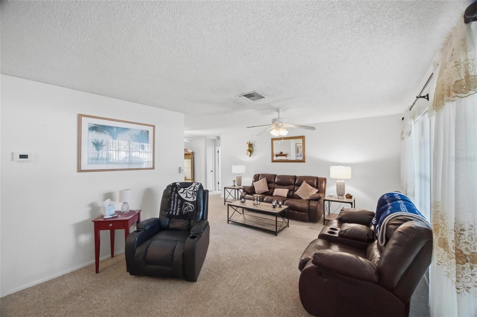 Photo 5 of 1468 GREENVIEW AVE